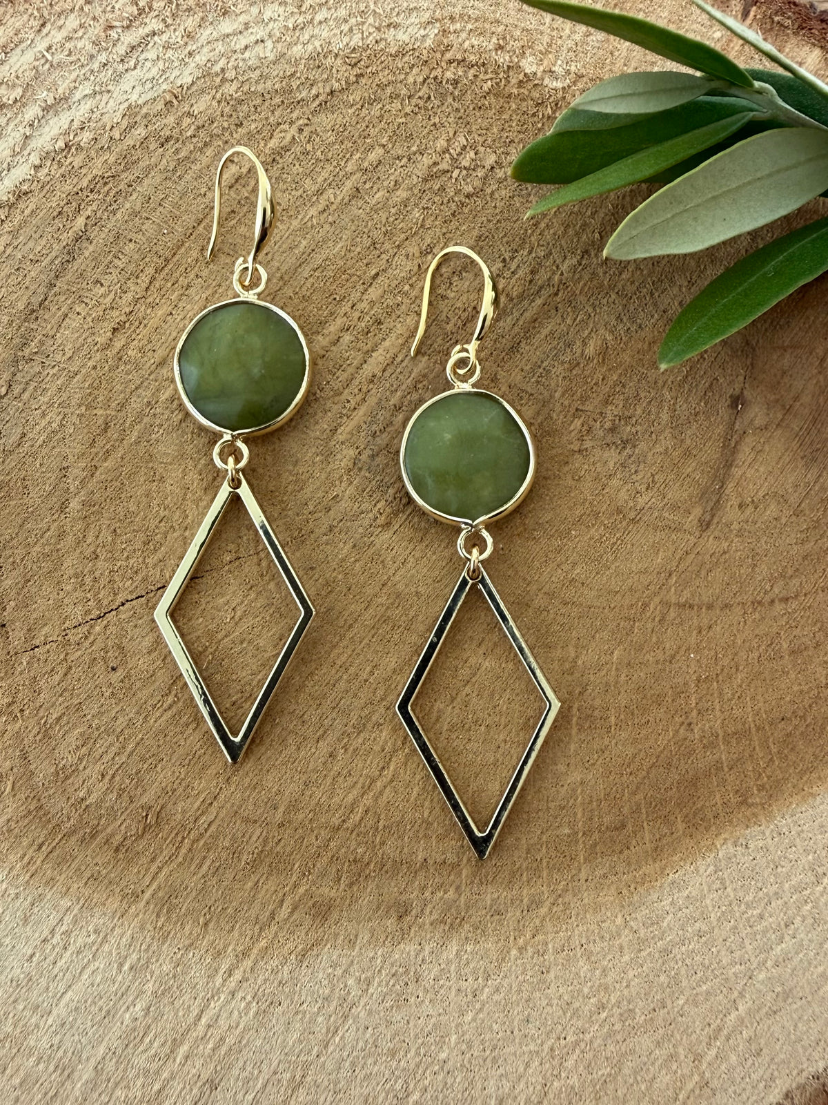 Olijf groene natuursteen met ruit hanger