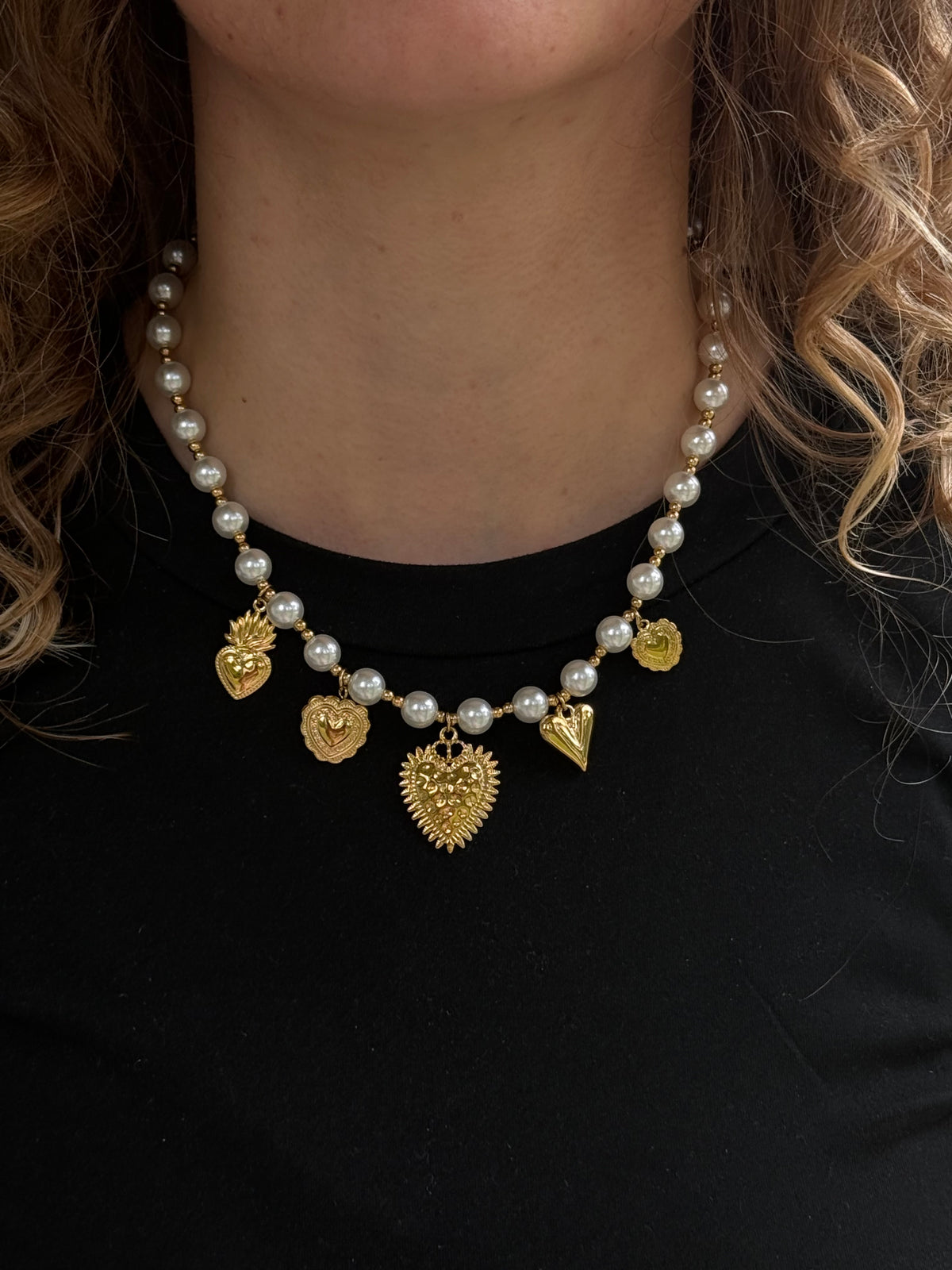 Ketting parel met bedeltjes