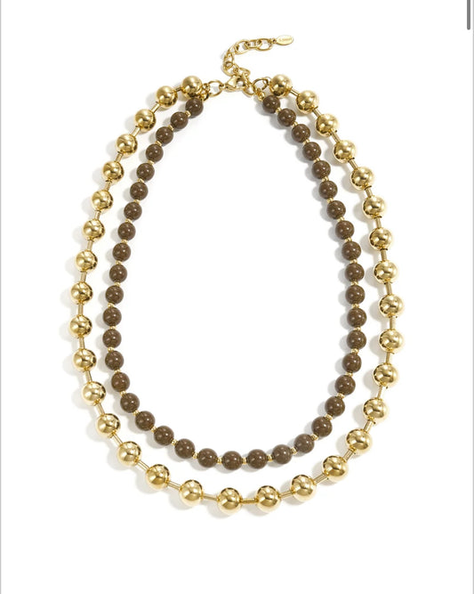 Dubbele ketting met bruine kralen