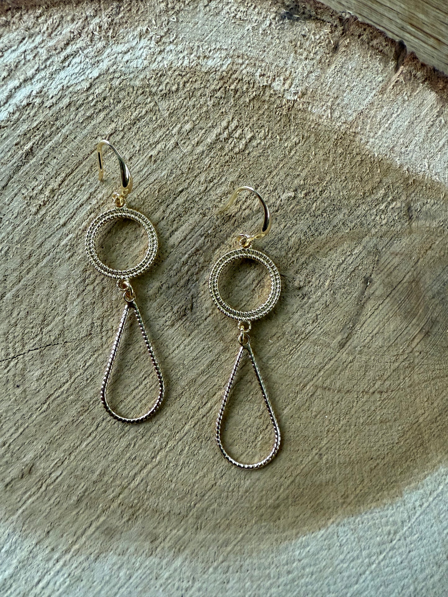 Kleine open druppel aan open connector