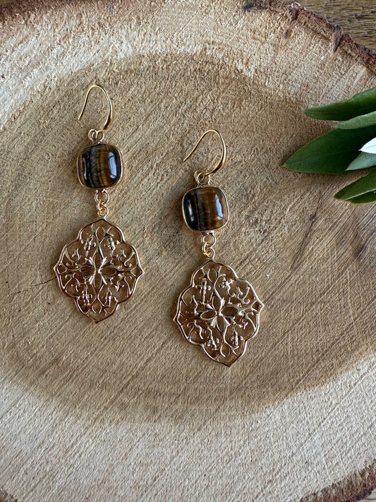 Bruine vierkante tijgeroog met chique hanger