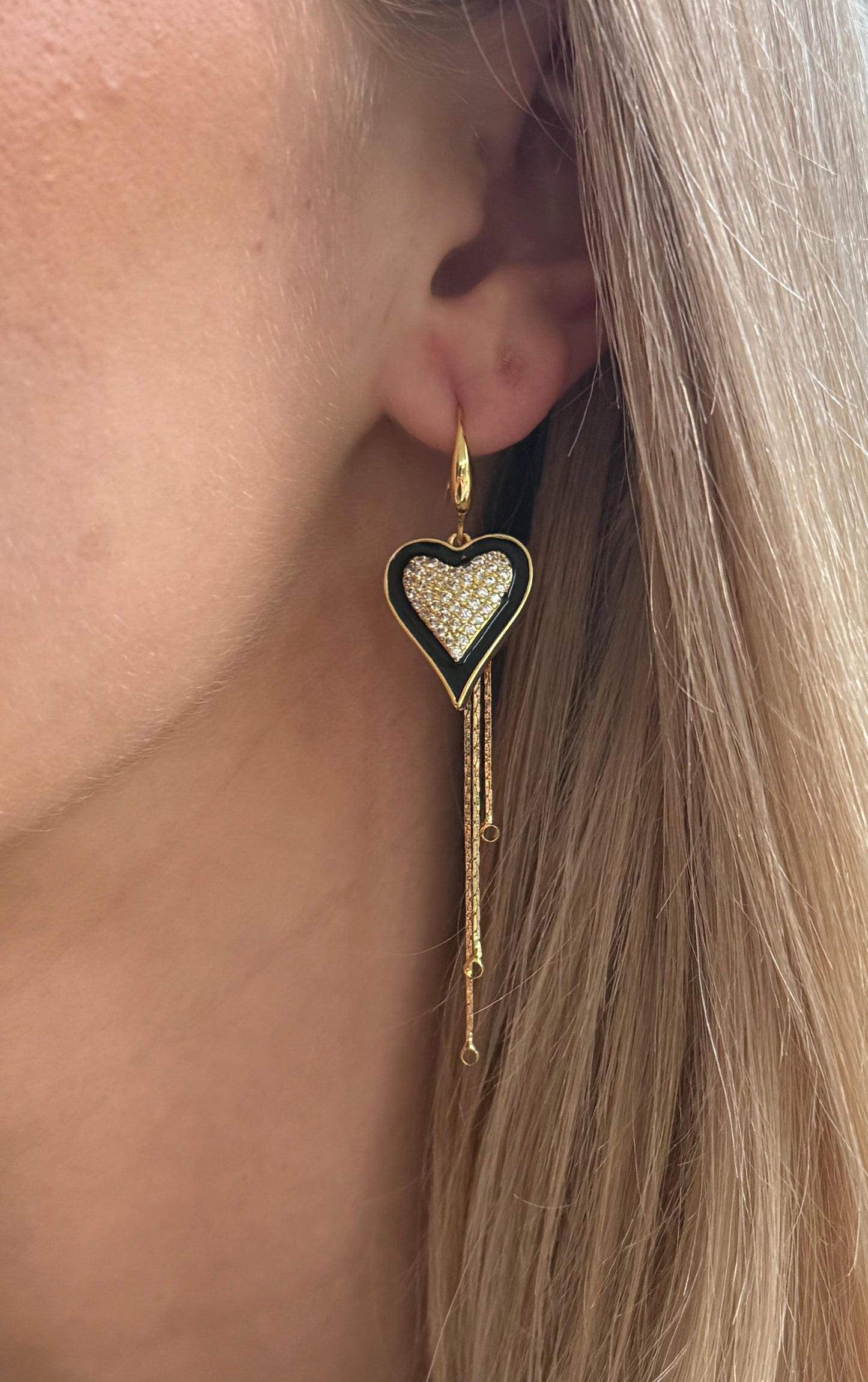 Zwart hartje met ketting