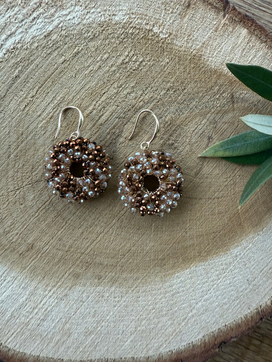 Kleine bruin/crème kraaltjes