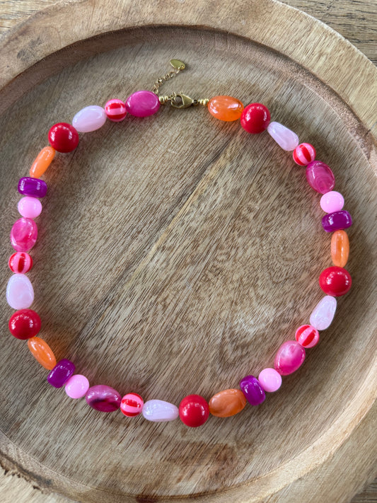 Gekleurde acrylkralen ketting