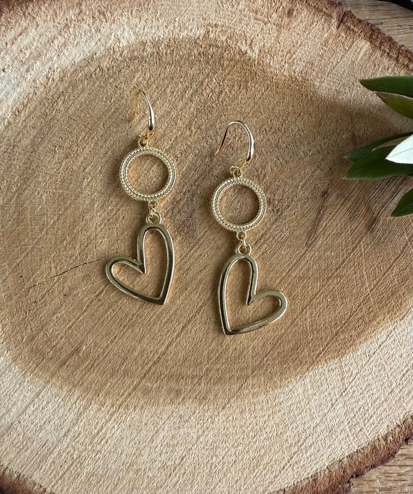 Hartjes aan een open connector