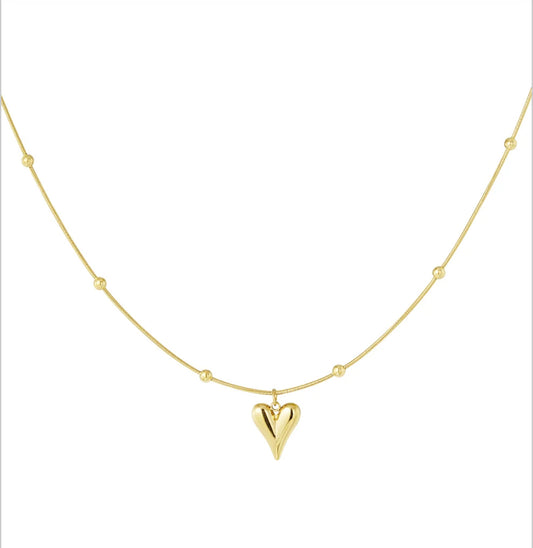 Klein hartje met bolletjes ketting