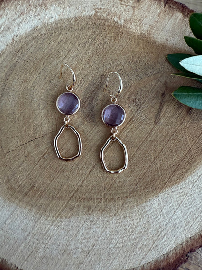 Doorzichtig paars facetsteentje met kleine hanger