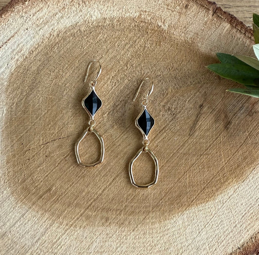 Kleine zwarte oorbellen