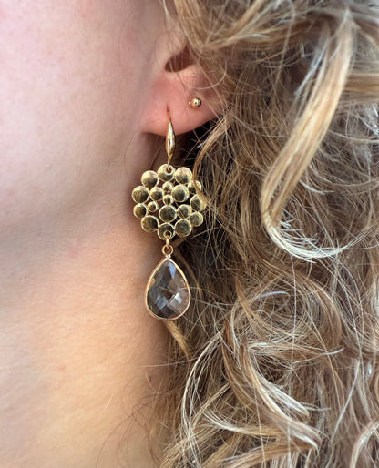 Grote connector met doorzichtige facetsteen