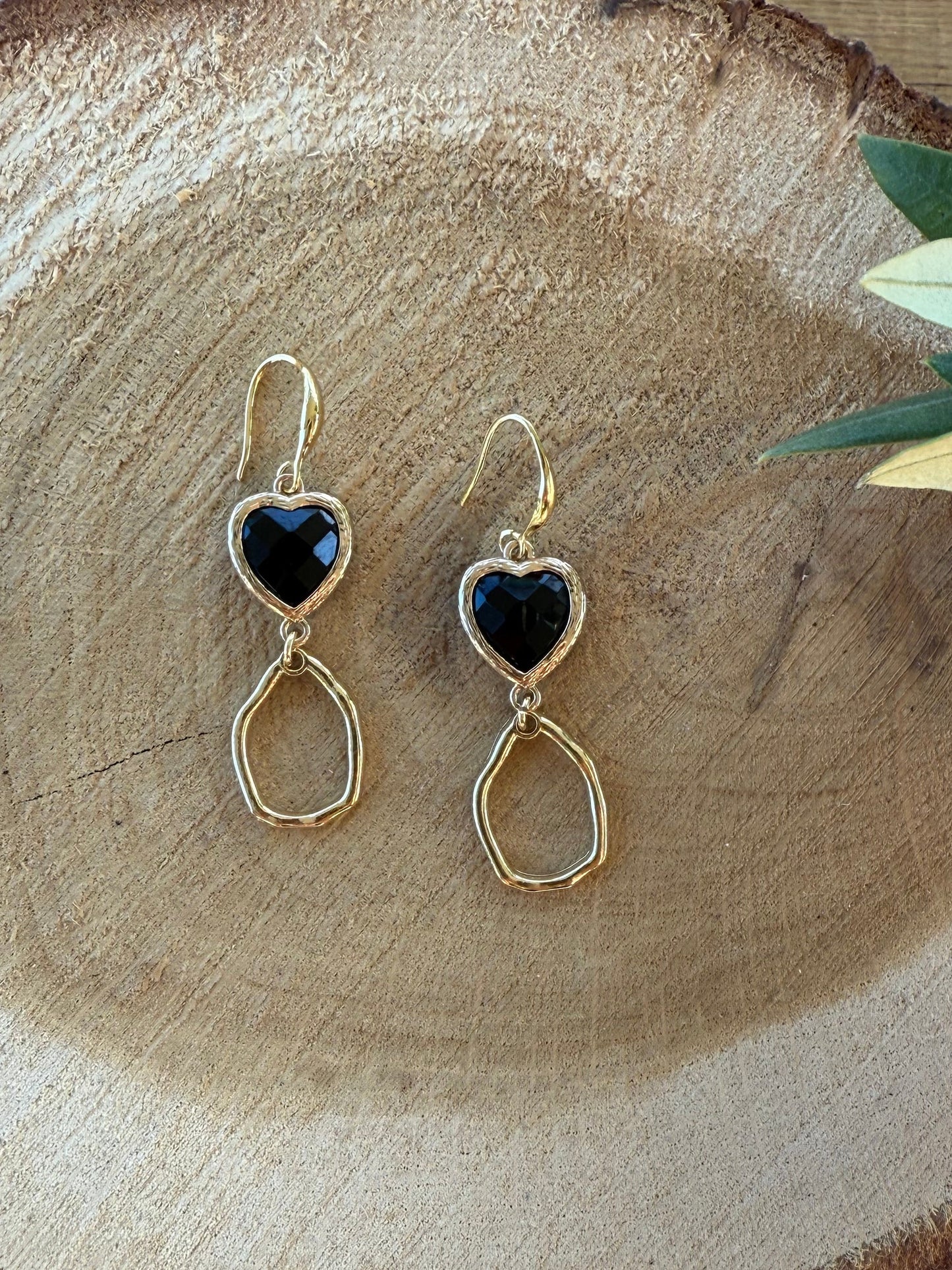 Zwart hartje met kleine hanger