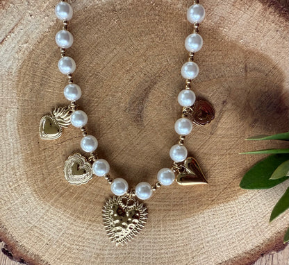 Ketting parel met bedeltjes
